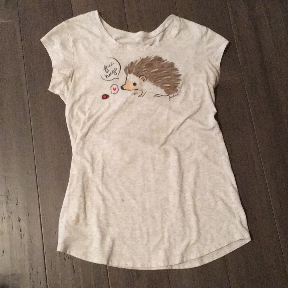 Girls tee.